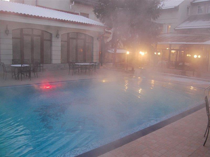 Elite Hotel Oradea Buitenkant foto